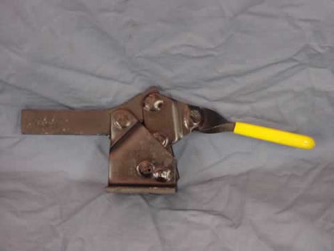 M-2113 Horizontal Handle Clamp